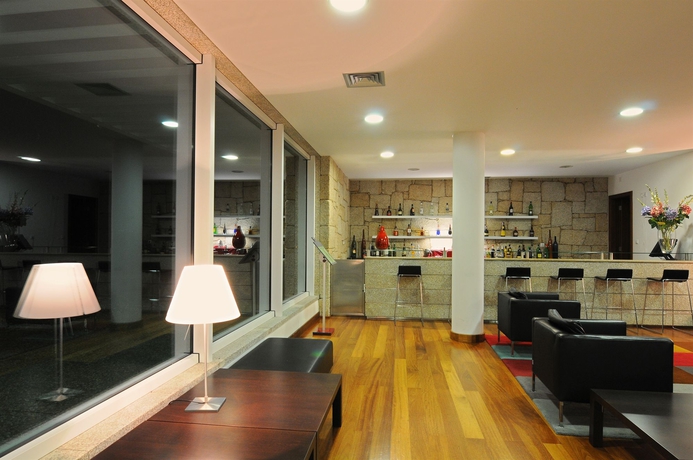 Imagen del bar/restaurante del Hotel Inatel Vila Ruiva. Foto 4