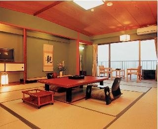 Imagen de los interiores del Hotel Inatori Akao. Foto 6