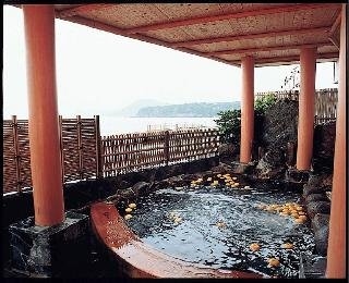 Imagen de los exteriores del Hotel Inatori Tokai Yuen. Foto 6