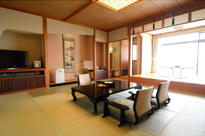 Imagen de la habitación del Hotel Inatori Toukai Yuen. Foto 7