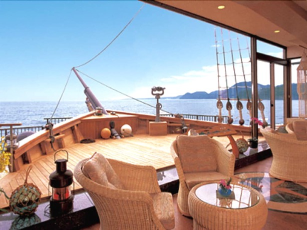 Imagen del bar/restaurante del Hotel Inatori Toukai Yuen. Foto 5