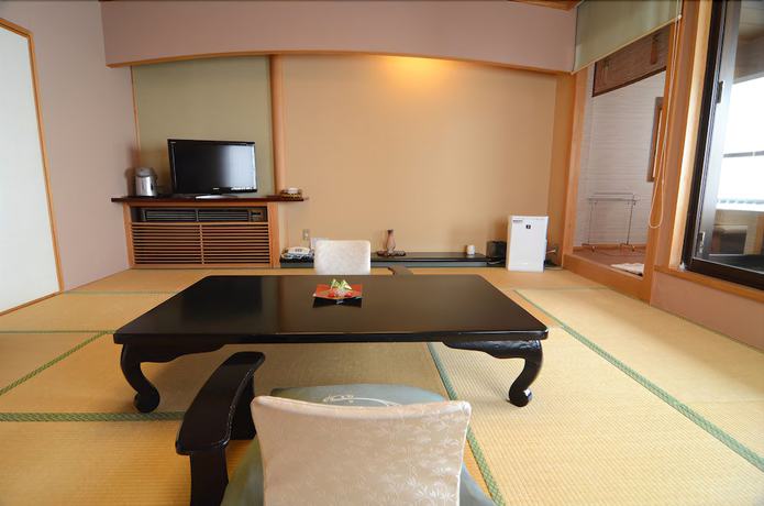 Imagen de la habitación del Hotel Inatori Toukai Yuen. Foto 10