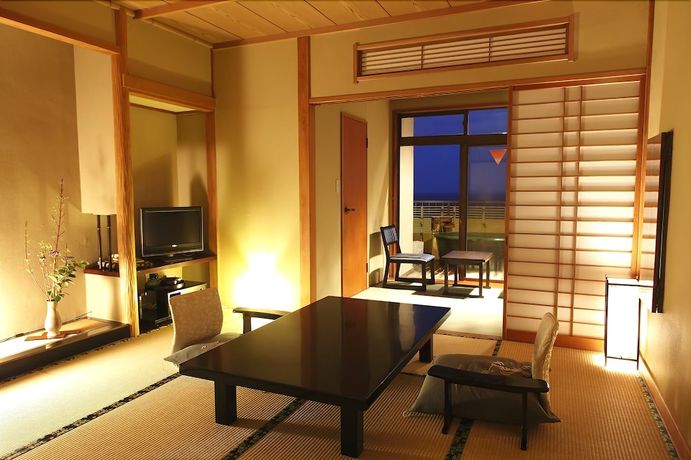 Imagen de la habitación del Hotel Inatori Toukai Yuen. Foto 14