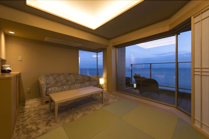 Imagen de la habitación del Hotel Inatoriso. Foto 14