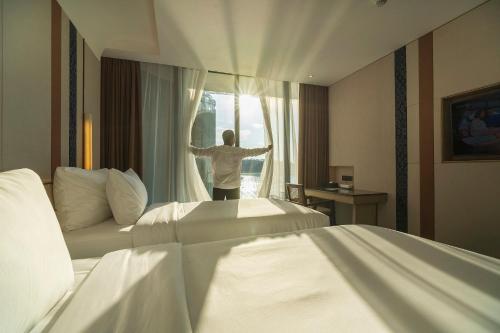 Imagen general del Hotel Inaya Bay Komodo. Foto 4