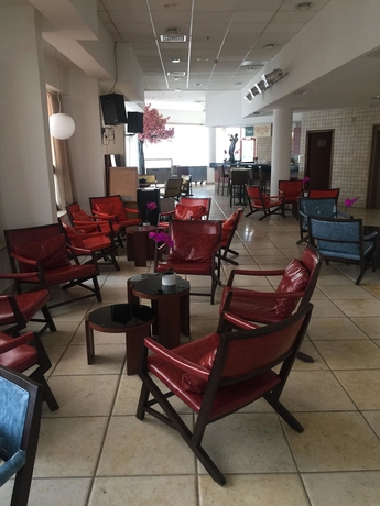 Imagen de los interiores del Hotel Inbar. Foto 13