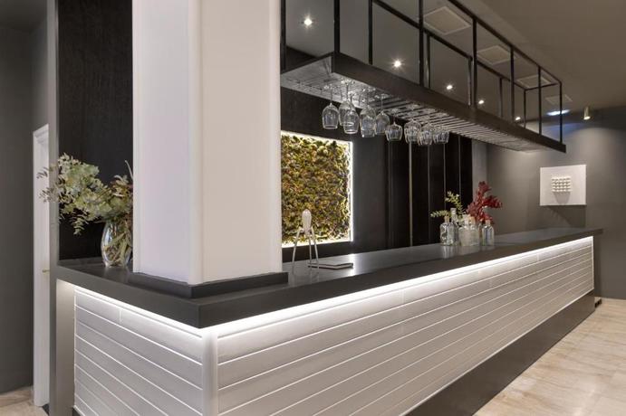 Imagen de los interiores del Hotel Inca. Foto 9