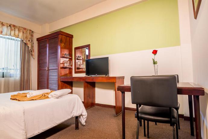 Imagen de la habitación del Hotel Inca Real. Foto 8