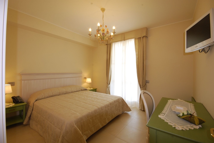 Imagen de la habitación del Hotel Incantea Resort. Foto 9