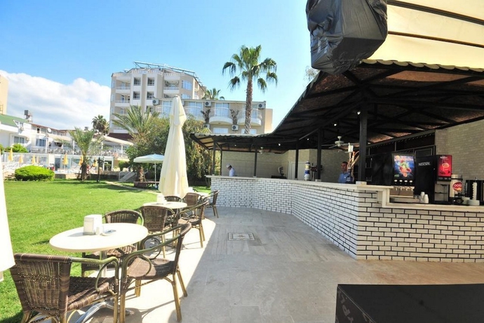 Imagen general del Hotel Incekum Su. Foto 2