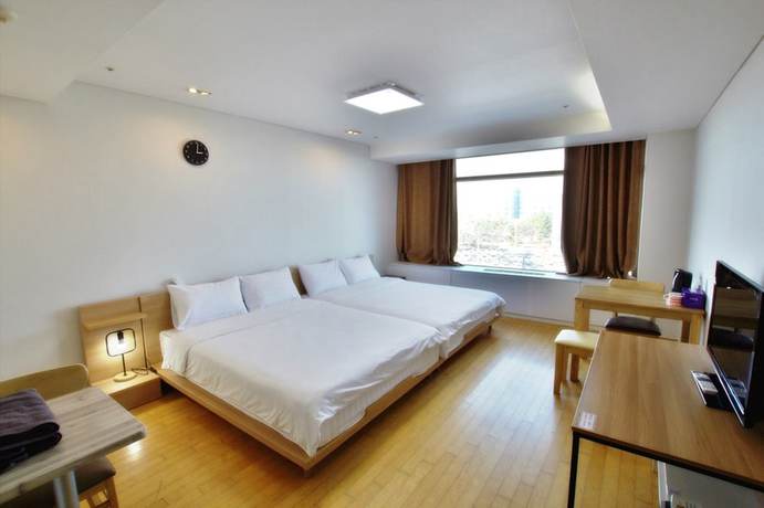 Imagen de la habitación del Hotel Incheon Airport Guesthouse. Foto 2