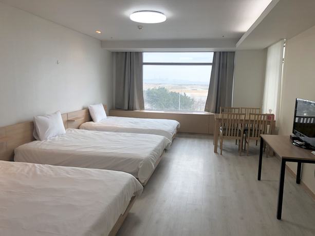 Imagen de la habitación del Hotel Incheon Airport Guesthouse. Foto 7