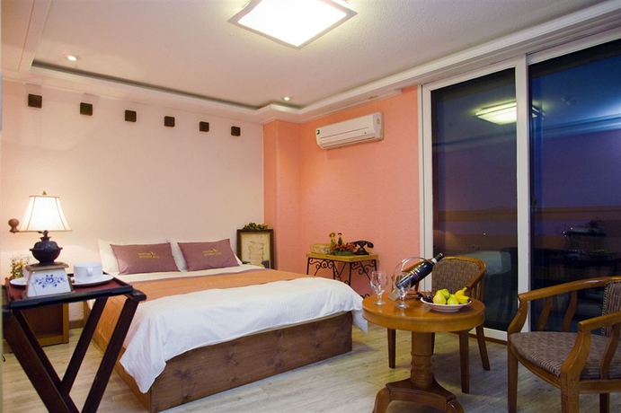 Imagen de la habitación del Hotel Incheon Airport Oceanview. Foto 4