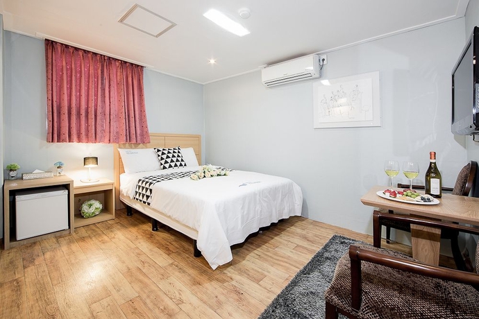 Imagen de la habitación del Hotel Incheon Airport Yegrina. Foto 8