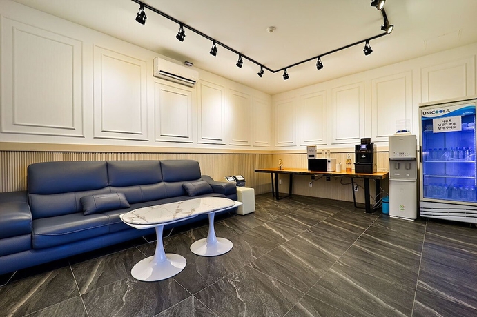 Imagen de los interiores del Hotel Incheon Airport Young jong stay hotel. Foto 16