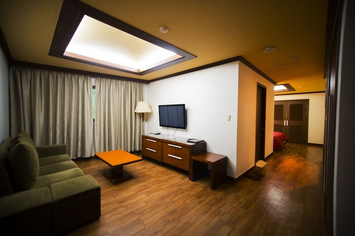Imagen de la habitación del Hotel Incheon Airport Zeumes. Foto 17