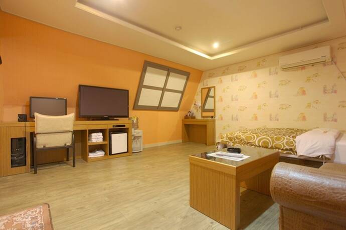 Imagen de la habitación del Hotel Incheon CF. Foto 15