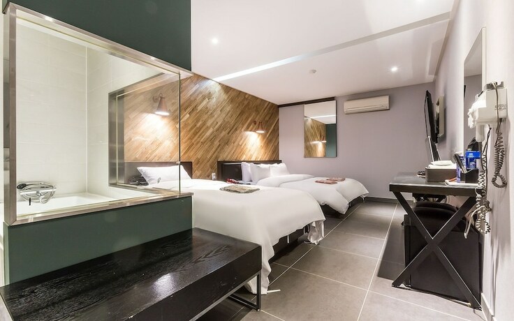 Imagen de la habitación del Hotel Incheon Circle. Foto 18
