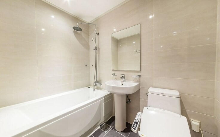 Imagen de la habitación del Hotel Incheon Circle. Foto 27