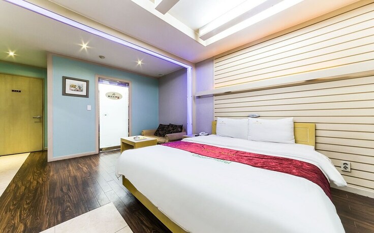 Imagen de la habitación del Hotel Incheon Donkey. Foto 21