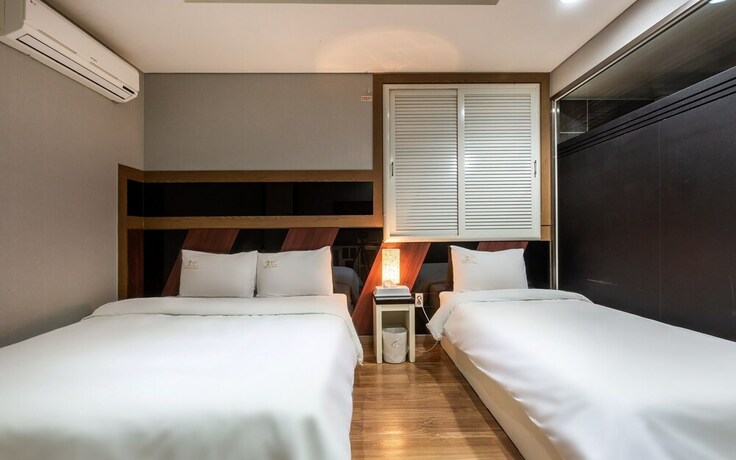 Imagen de la habitación del Hotel Incheon Galaxy. Foto 15