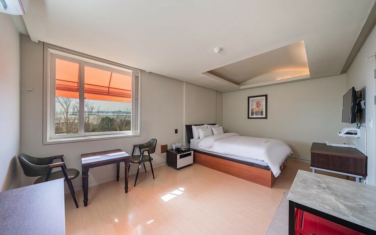 Imagen de la habitación del Hotel Incheon La Mer. Foto 20