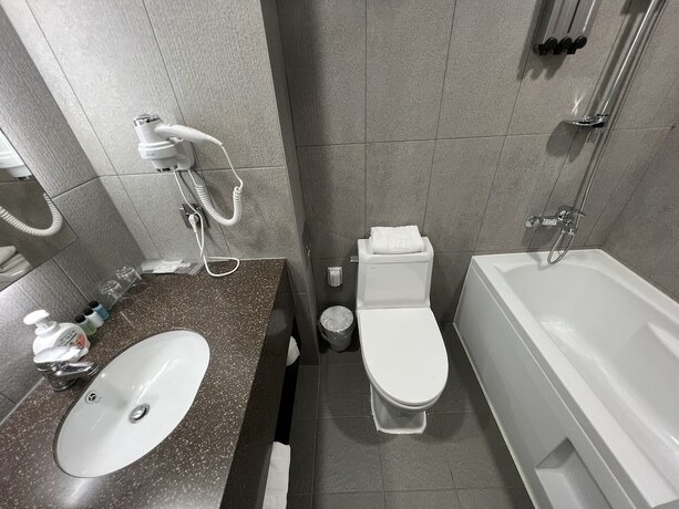 Imagen de la habitación del Hotel Incheon Rivieraverium. Foto 16