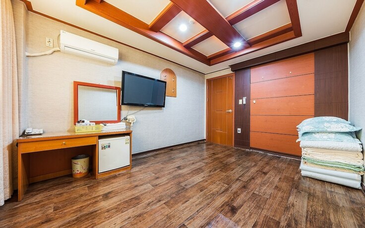 Imagen de la habitación del Hotel Incheon Swiss Park. Foto 12