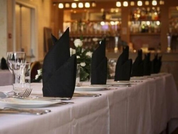 Imagen del bar/restaurante del Hotel Inchture. Foto 7