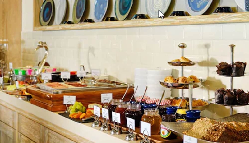 Imagen del bar/restaurante del Hotel Inchydoney Island Lodge And Spa. Foto 3