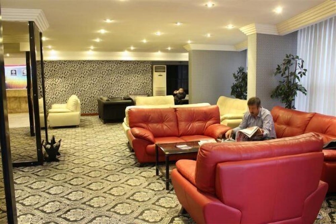 Imagen de los interiores del Hotel Inci. Foto 18
