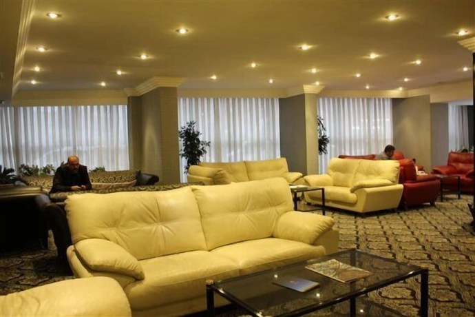 Imagen de los interiores del Hotel Inci. Foto 19