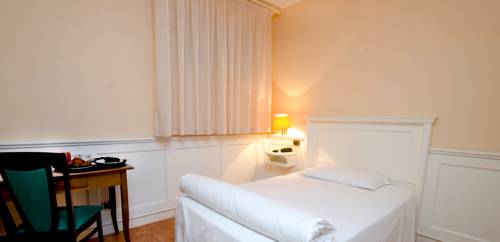 Imagen de la habitación del Hotel Incontro, Ariano Irpino. Foto 10