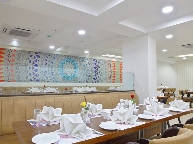 Imagen del bar/restaurante del Hotel Incredible One. Foto 4