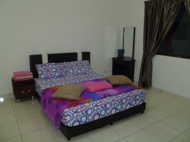 Imagen de la habitación del Hotel Indah Alam Vacation Home. Foto 3