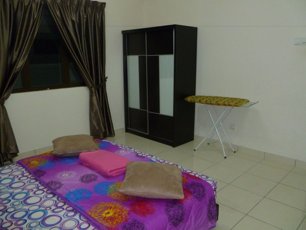 Imagen de la habitación del Hotel Indah Alam Vacation Home. Foto 4