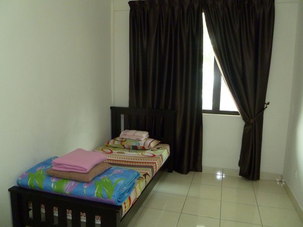 Imagen de la habitación del Hotel Indah Alam Vacation Home. Foto 5