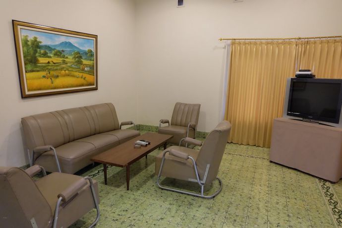 Imagen de la habitación del Hotel Indah Palace Tawangmangu. Foto 2