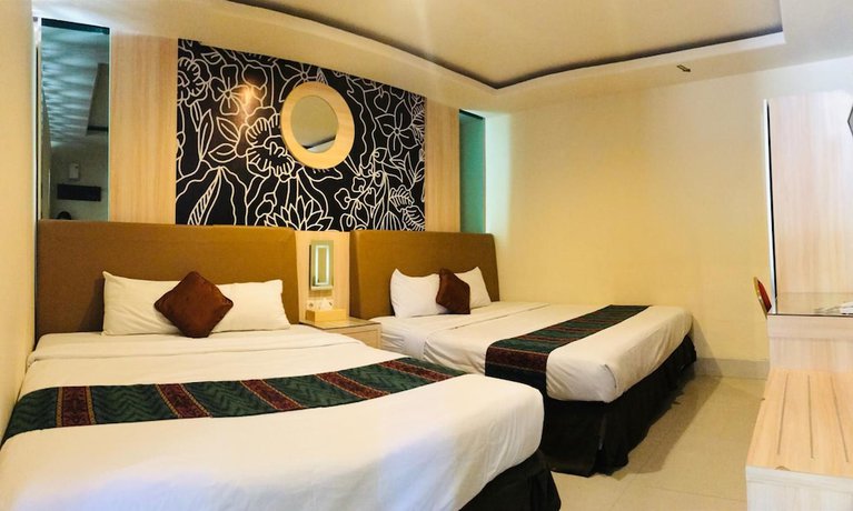 Imagen de la habitación del Hotel Indah Palace Tawangmangu. Foto 19
