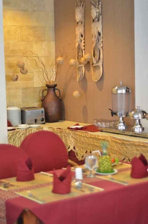 Imagen del bar/restaurante del Hotel Indah Palace Yogyakarta. Foto 3