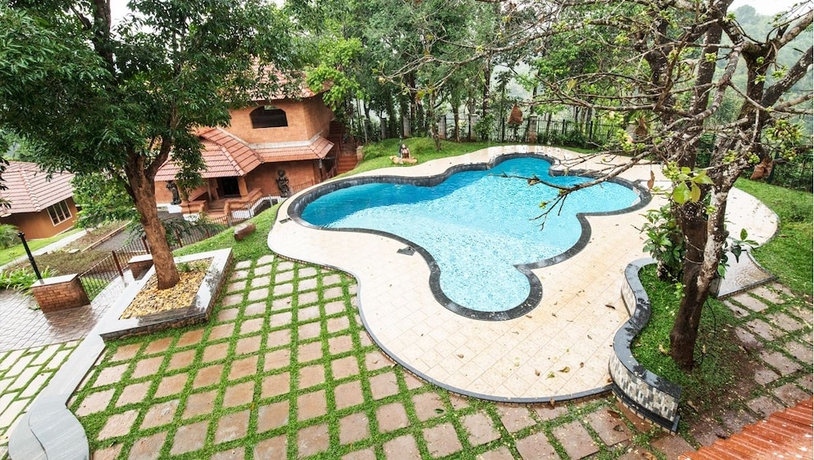 Imagen de la piscina del Hotel Indeevara Retreat. Foto 17