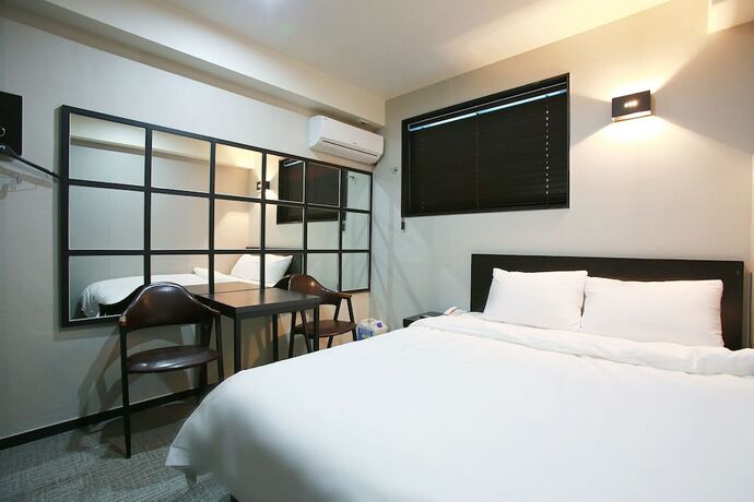 Imagen de la habitación del Hotel Indeokwon Bliss. Foto 19