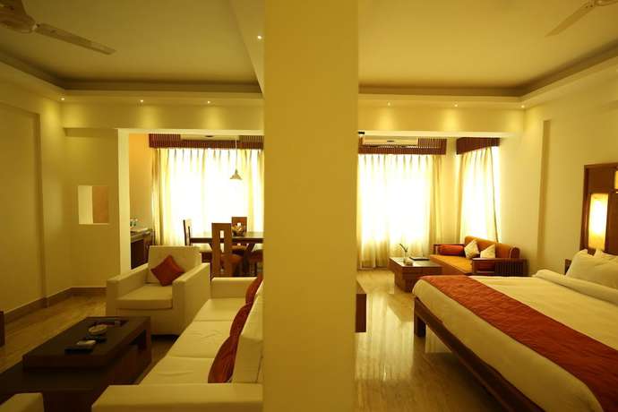Imagen de la habitación del Hotel Inderlok, Dehradun. Foto 11