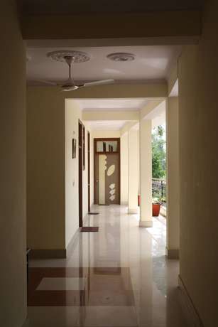 Imagen de los interiores del Hotel Inderlok. Foto 14