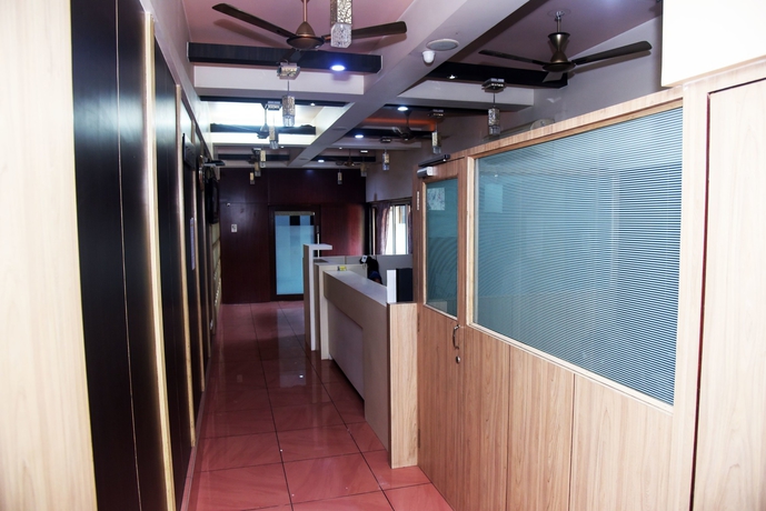 Imagen de los interiores del Hotel Indiana Inn. Foto 8