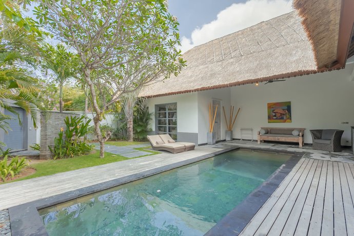 Imagen de la piscina del Hotel Indiana Kenanga Boutique and Spa. Foto 9