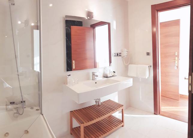 Imagen de la habitación del Hotel Indiana Llanes. Foto 6