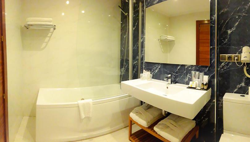 Imagen de la habitación del Hotel Indiana Llanes. Foto 13