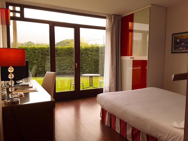 Imagen de la habitación del Hotel Indiana Llanes. Foto 14