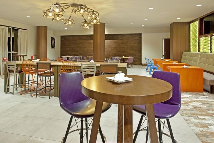 Imagen del bar/restaurante del Hotel Indigo Austin Downtown - University, An Ihg. Foto 3